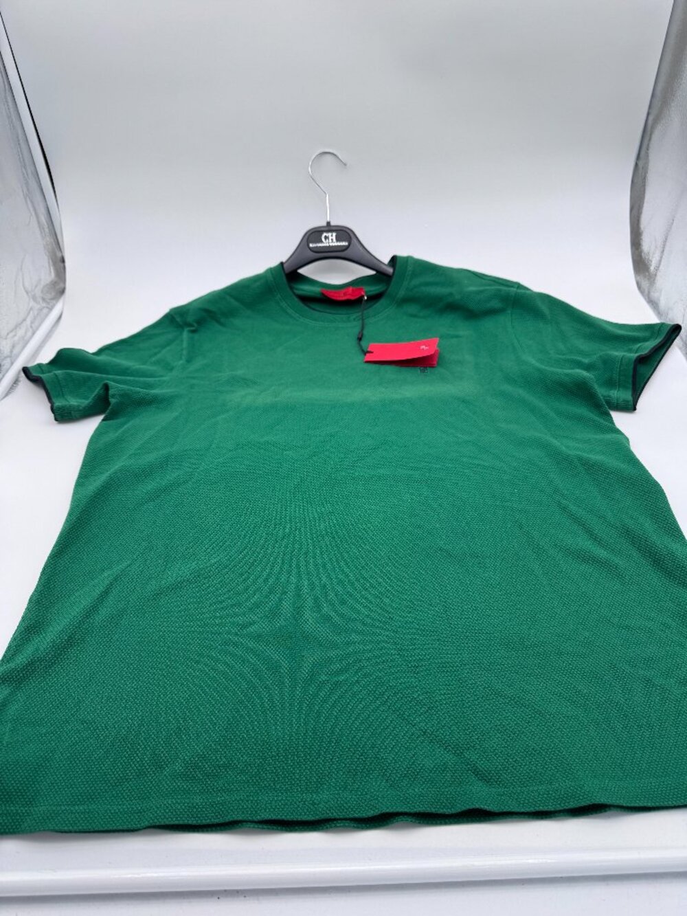 Carolina Herrera CH Men's Green Textured Crew Neck T-Shirt – Size M – NWT